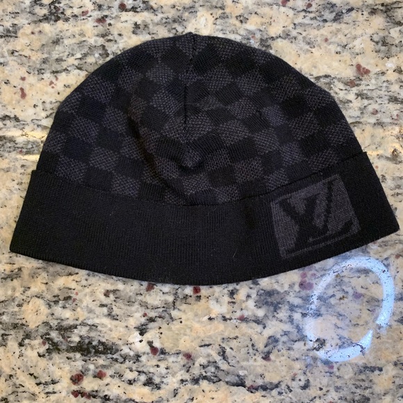 ⚡️⚡️ AUTHENTIC LOUIS VUITTON BEANIE ⚡️⚡️ - Picture 2 of 7